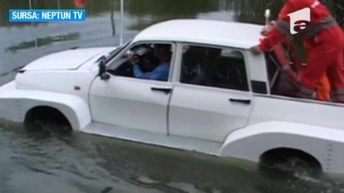 patru studenti din constanta au creat prima dacie amfibie din lume