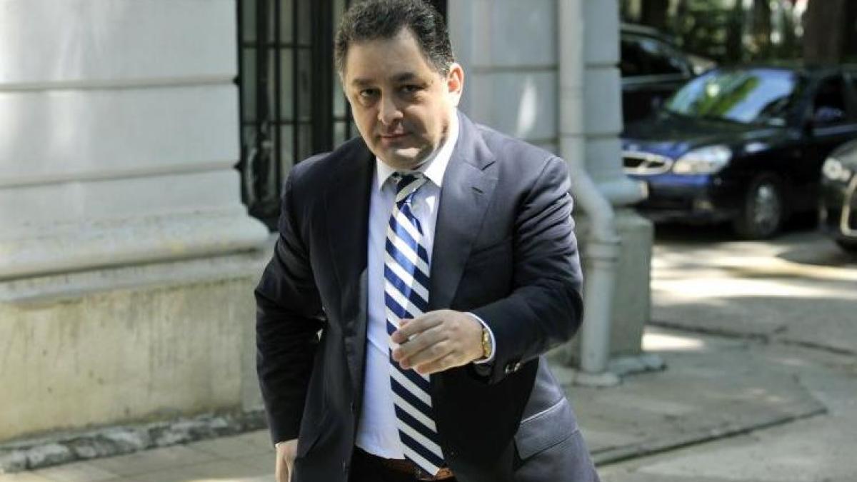 marian vanghelie iesire golaneasca la adresa paparazzilor care l au urmarit