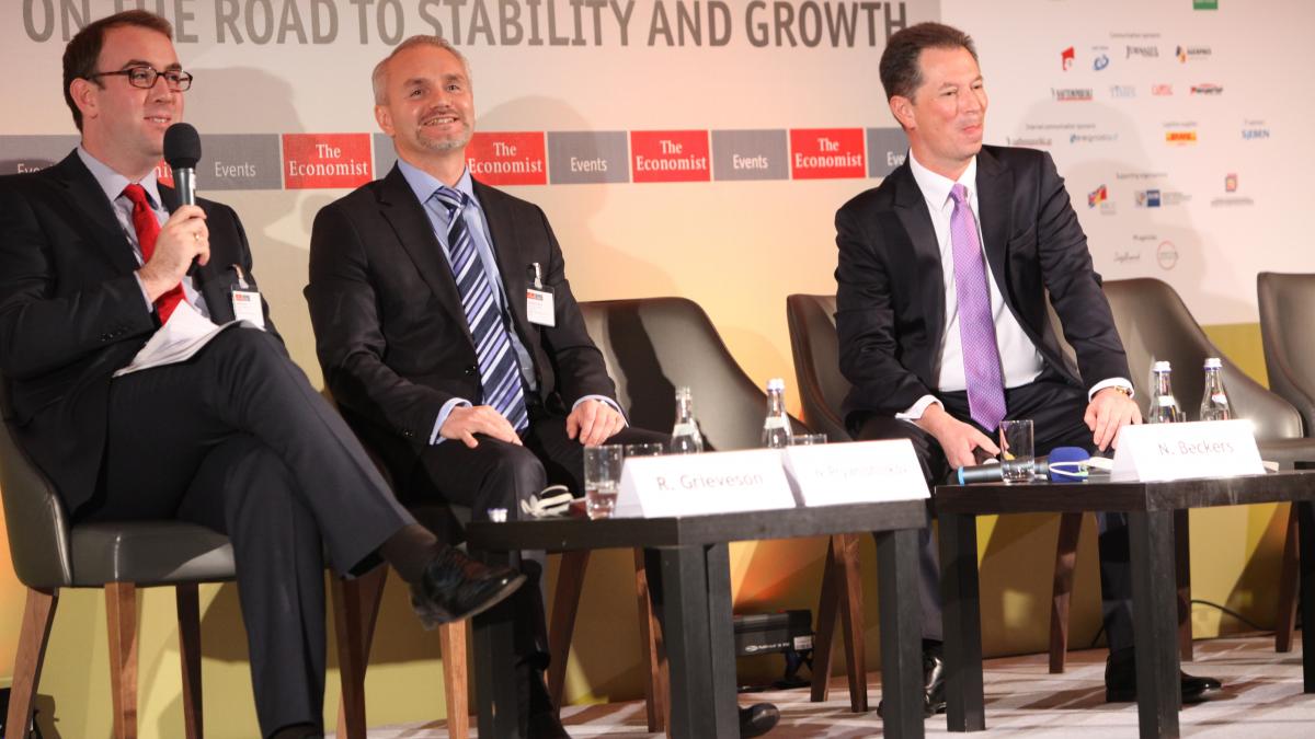 summit ul the economist ziua a doua drumul spre progres descoperirea noului peisaj de investitii in