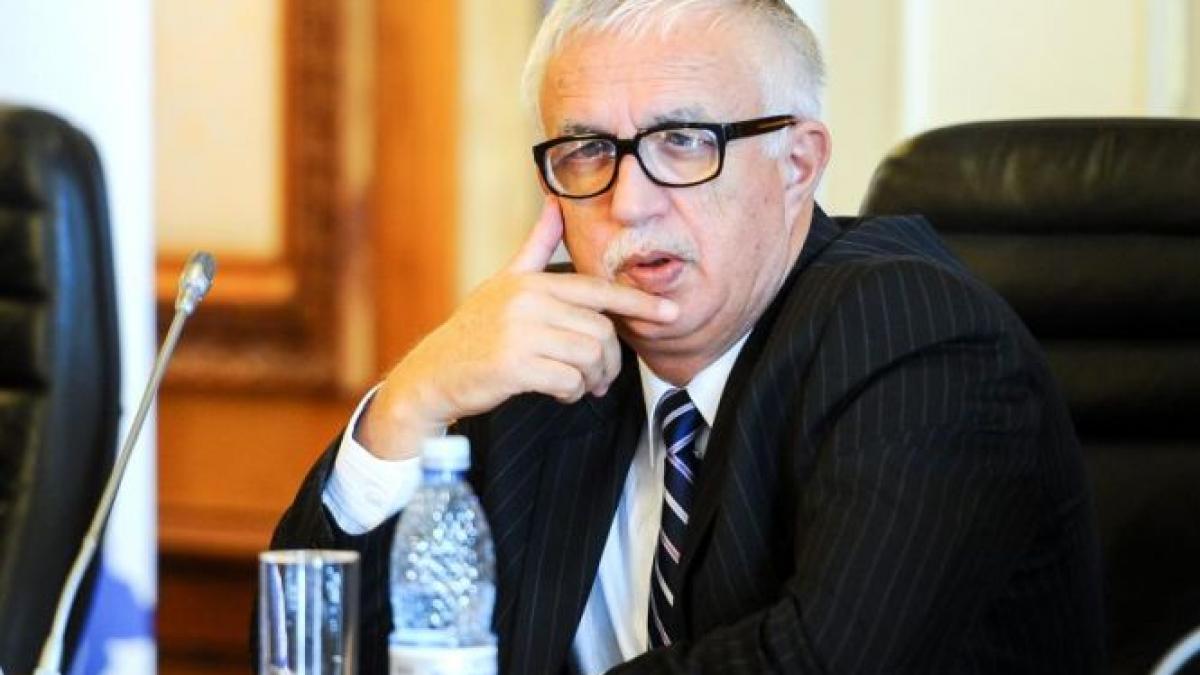 zegrean curtea constitutionala ar fi trebuit sa ceara sie date care sa stabileasca daca ponta a