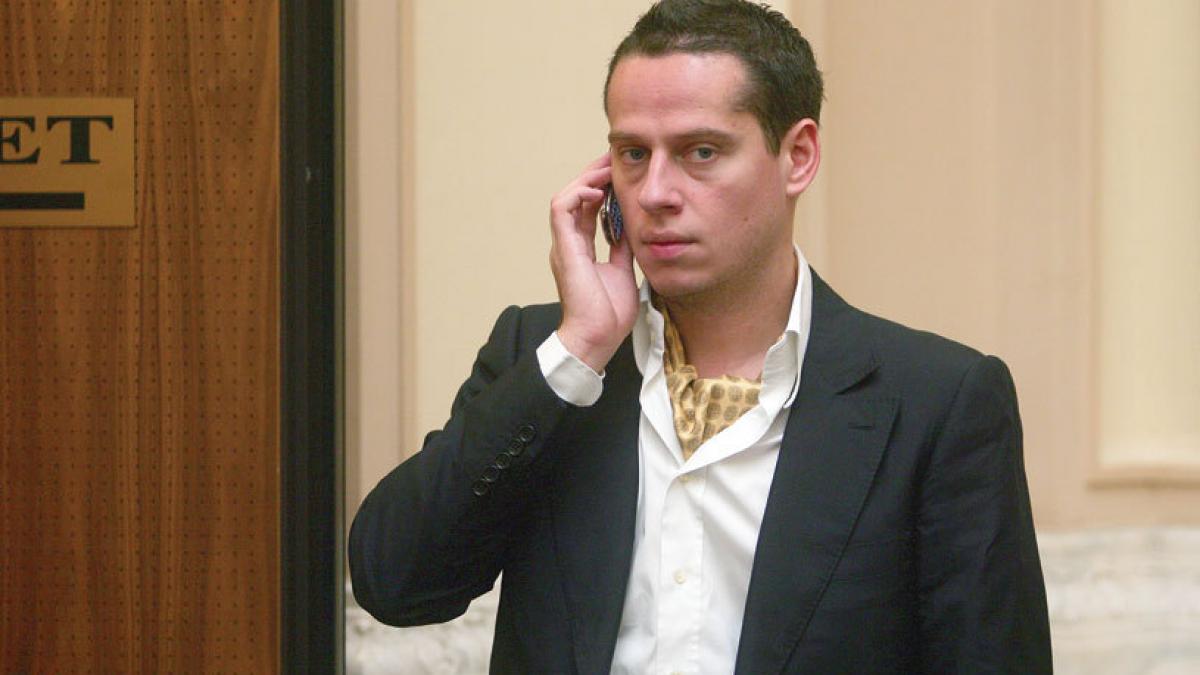 andrei hrebenciuc retinut pentru 24 de ore dupa audieri care au inceput la 4 00 dimineata