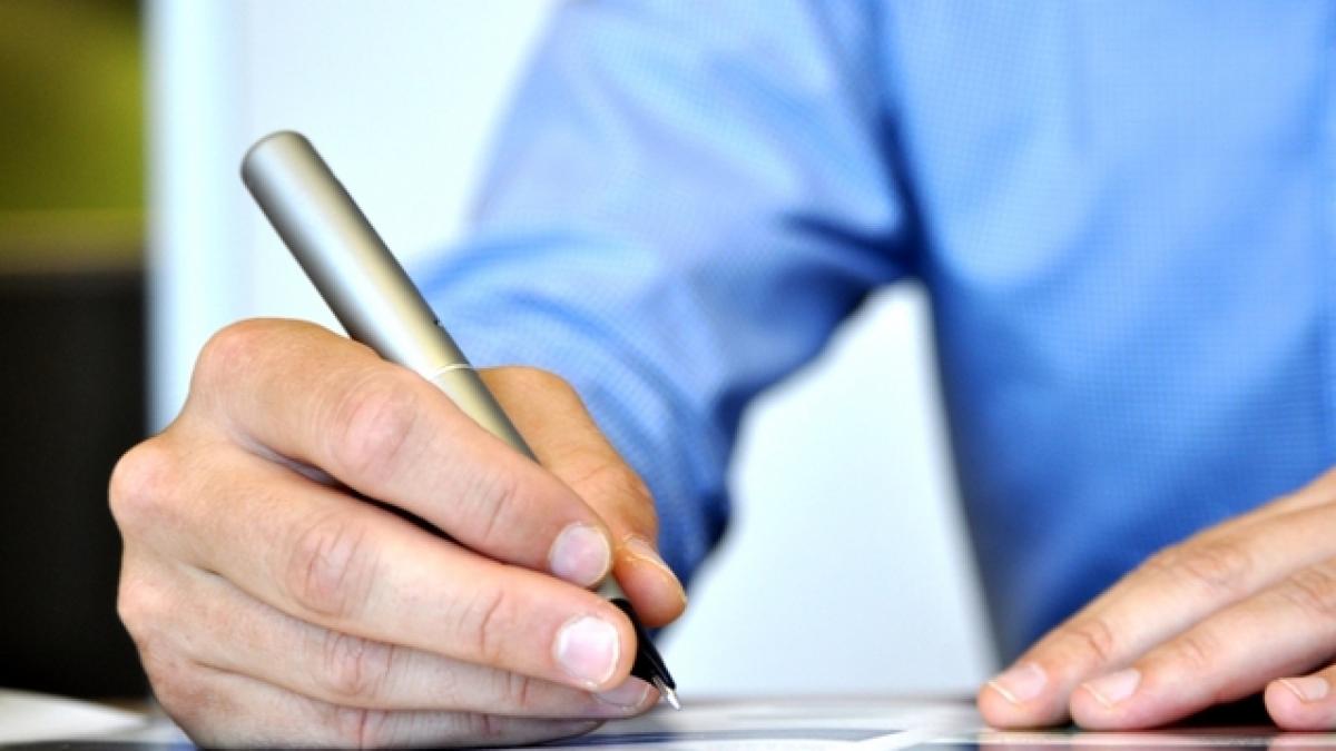 managerii privati din companiile de stat esec de zeci de milioane de euro au venit au incasat au