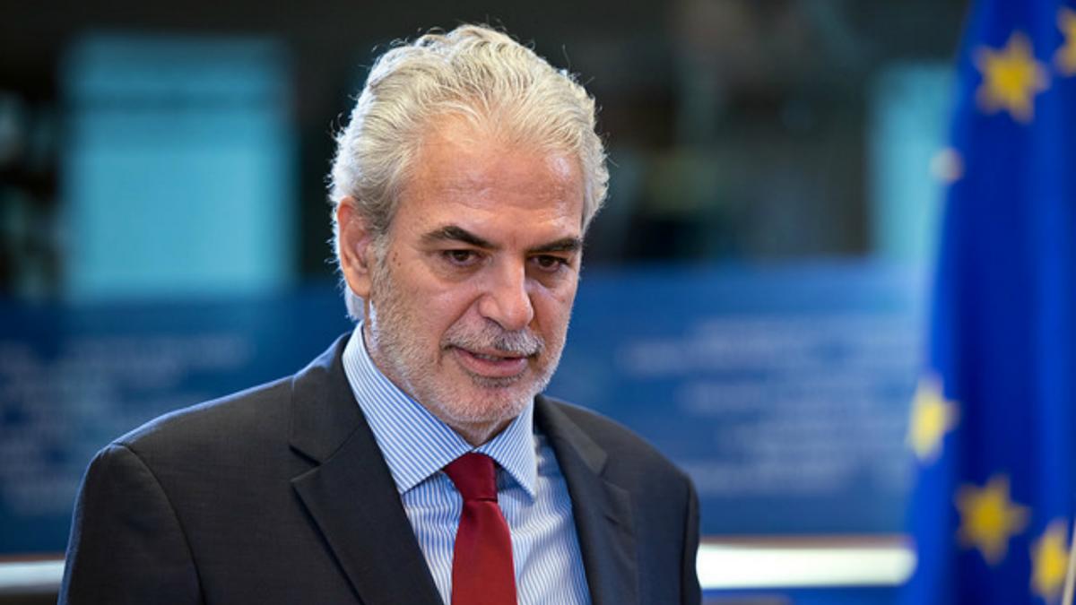 noul comisar cipriot christos stylianides coordonatorul ue contra epidemiei de ebola
