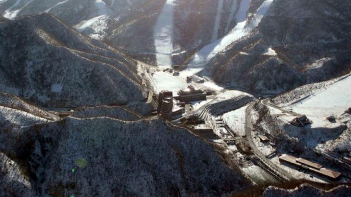 este cel mai impresionant resort de ski din tara un singur turist a venit pana acum aici vezi cine