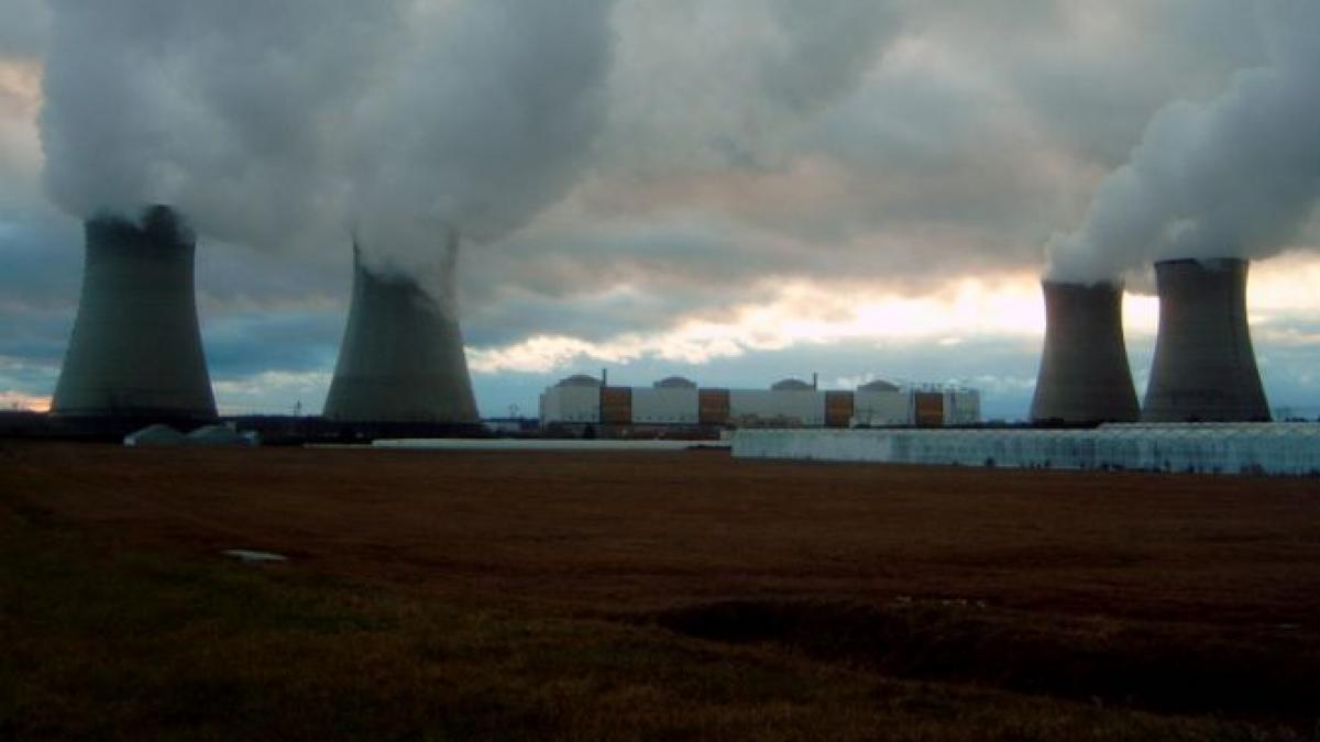 sapte centrale nucleare franceze survolate de avioane fara pilot