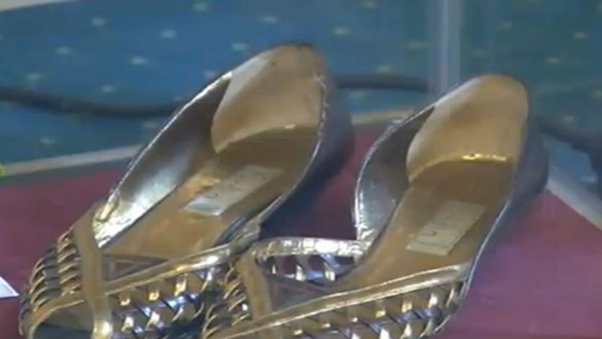 costume si obiecte ce au apartinut marilor actori scoase la licitatie