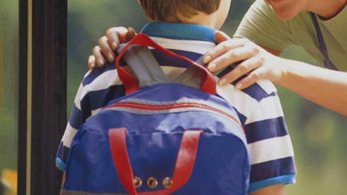 un baiat de 9 ani a ajuns la spital dupa ce a fost batut de colegi la scoala