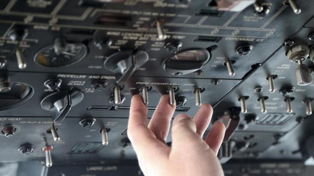 bombardier rus care se apropia de marea britanie interceptat de avioane de vanatoare