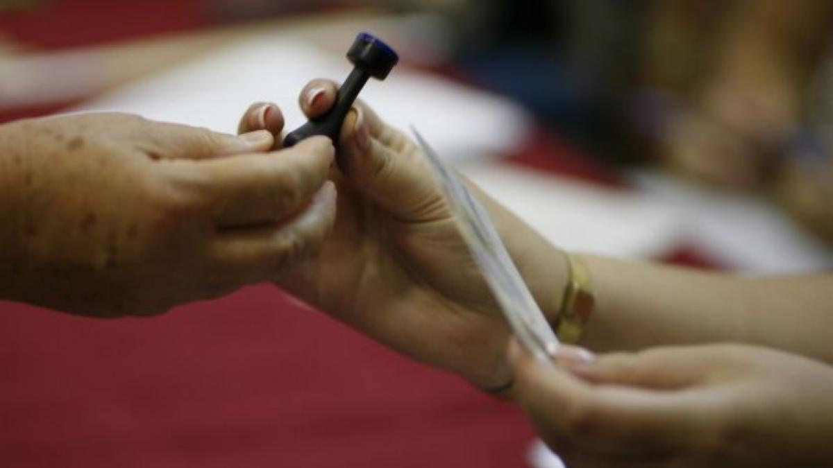 in mai multe sectii de votare din capitala alegatorii din alte orase nu au putut vota