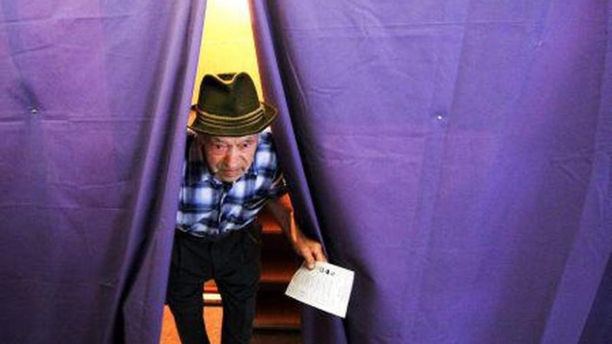 un veteran de razboi de 100 de ani printre primii care au votat in valcea