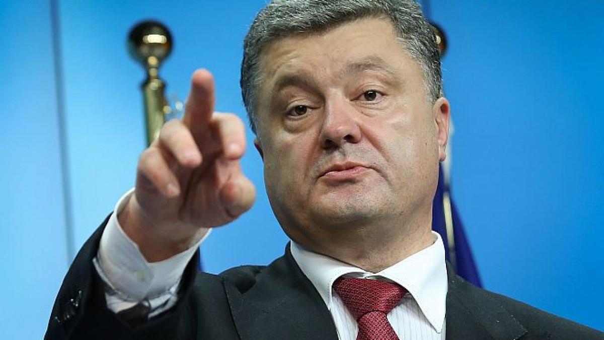 presedintele ucrainei avertizeaza ca va reexamina planul de pace cu rebelii prorusi porosenko