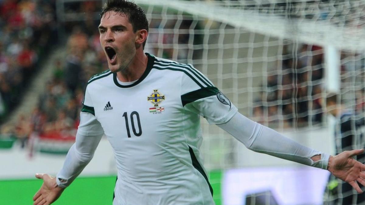 selectionerul irlandei de nord a anuntat numele jucatorilor convocati pentru meciul cu romania