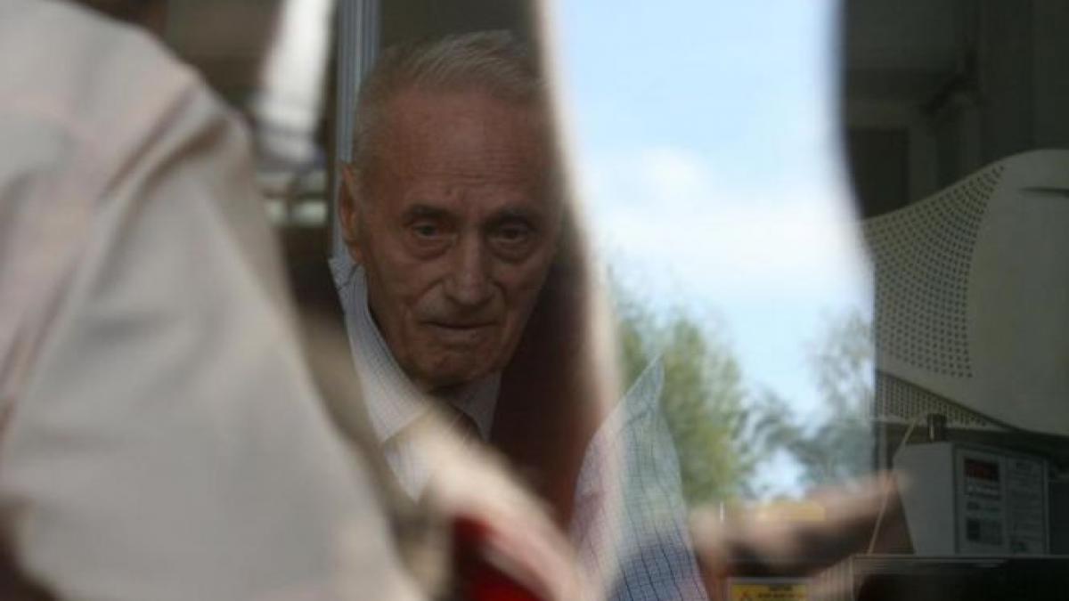 tortionarul alexandru visinescu adus azi cu mandat la curtea de apel pentru audieri sustine ca este