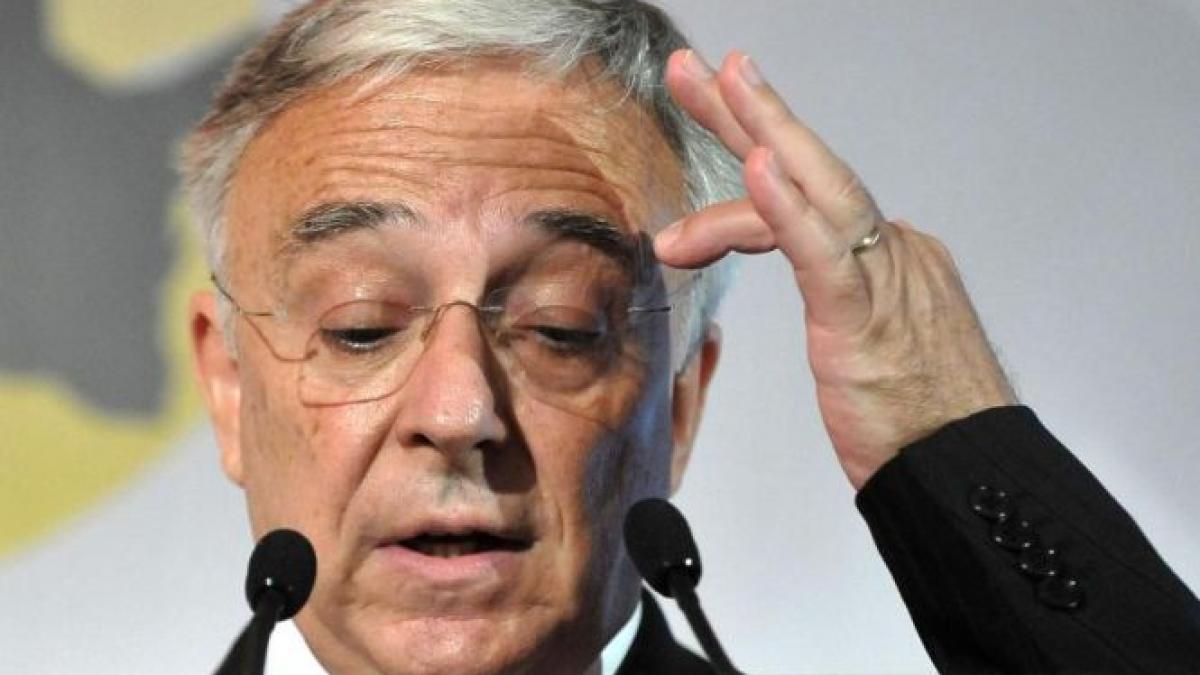 isarescu cu ochii cat cepele cand vede bugetul