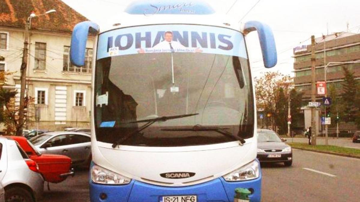 autocarele lui klaus iohannis la mitingurile societatii civile