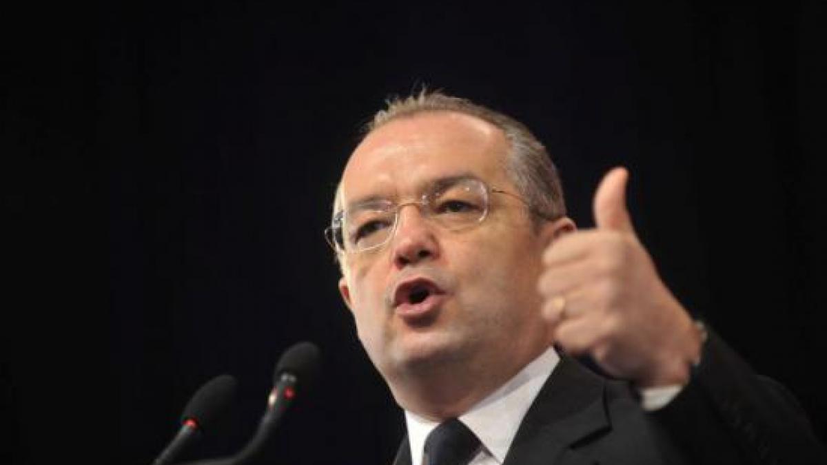 dupa ce i a facut campanie elenei udrea emil boc s a reorientat catre klaus iohannis