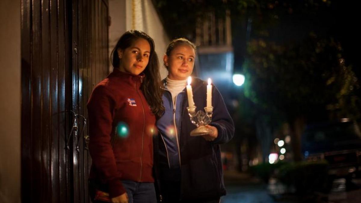 protestele continua in mexic in urma asasinarii celor 43 de studenti disparuti