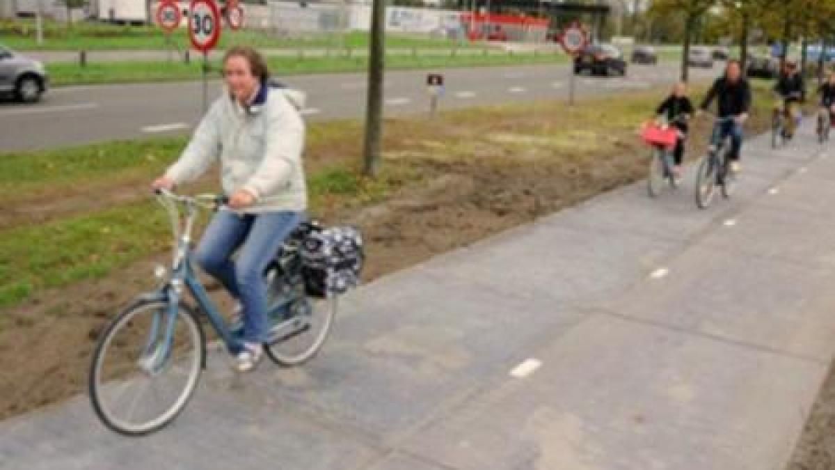 olandezii ne dau clasa cum arata prima pista solara de bicilete