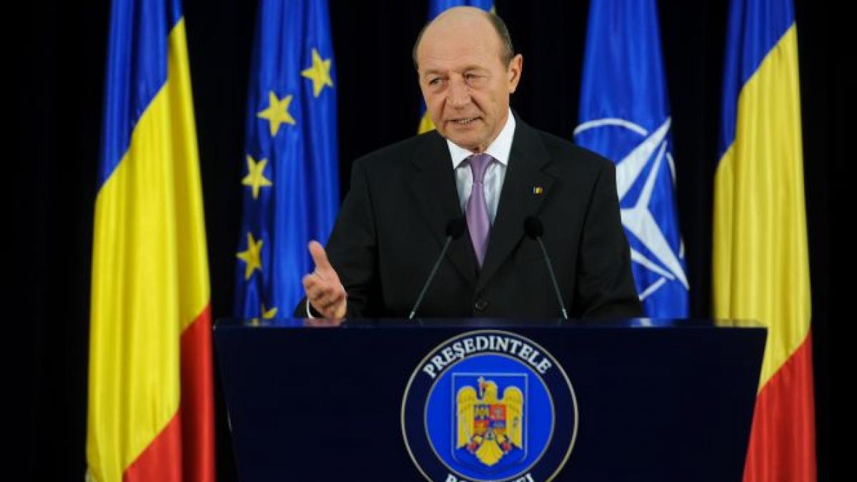 basescu s a pozitionat in tabara acl ponta face campanie pentru iohannis singura lui speranta ca nu