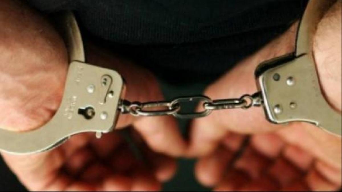 politist de la investigarea fraudelor arestat preventiv pentru luare de mita