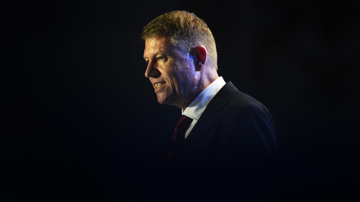 portretul lui klaus iohannis parcursul politic al noului presedinte al romaniei