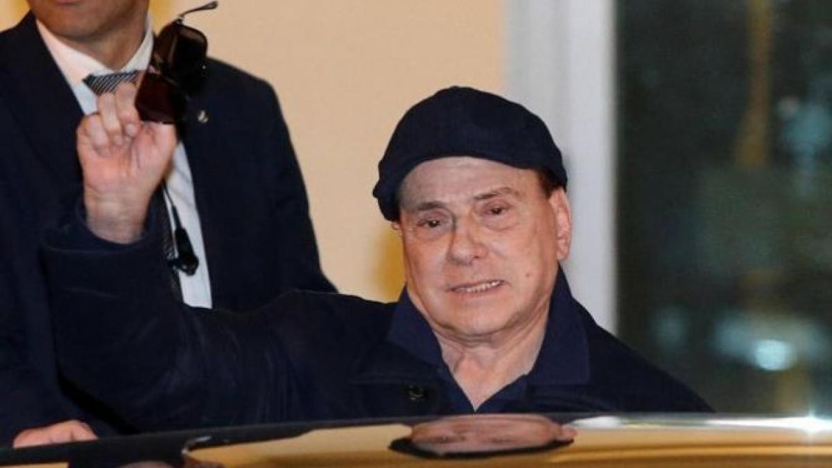 silvio berlusconi a fost internat in spital
