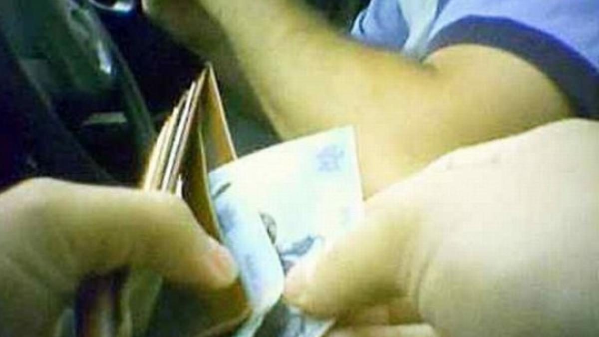 ipostaza revoltatoare in care a fost prins un politist prahovean acum este arestat pentru 29 de zile