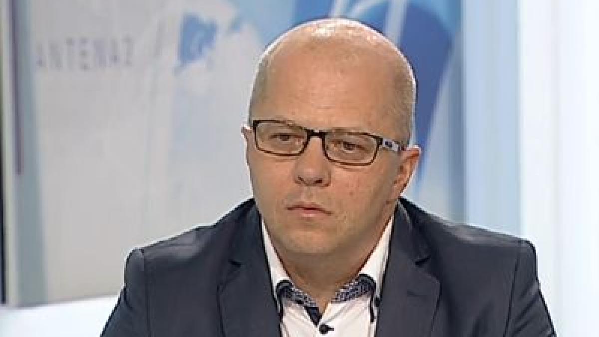 adrian ursu despre regele mihai cu prezenta unui simbol te obisnuiesti si il tratezi ca pe un lucru