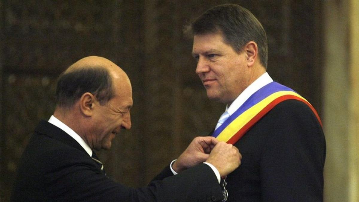 cu ce il are la mana traian basescu pe klaus iohannis este captiv