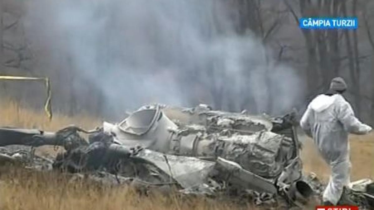 e o tragedie rudele si cunoscutii militarilor decedati in accidentul aviatic de la sibiu isi plang