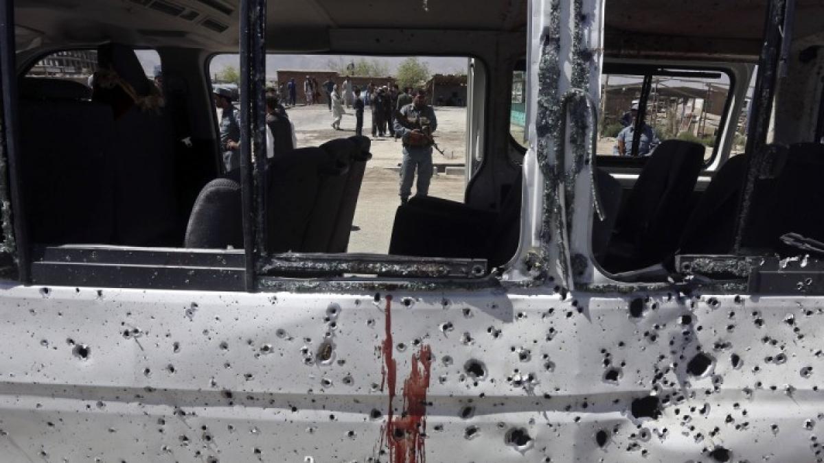 cel putin 50 de morti intr un atentat sinucigas produs in estul afganistanului