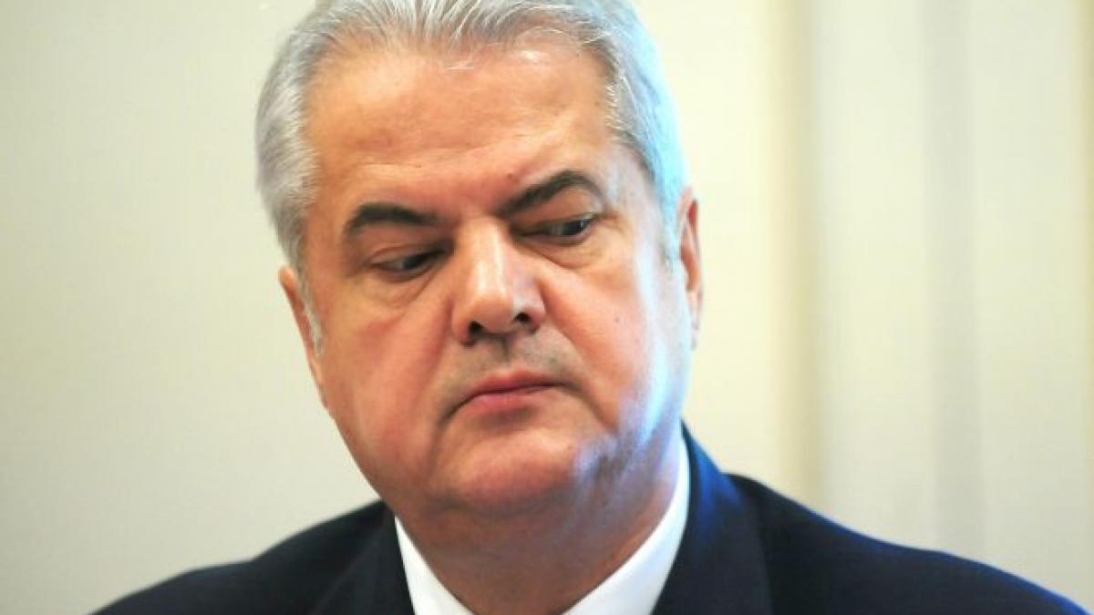 ponta nu i a raspuns lui adrian nastase la telefon