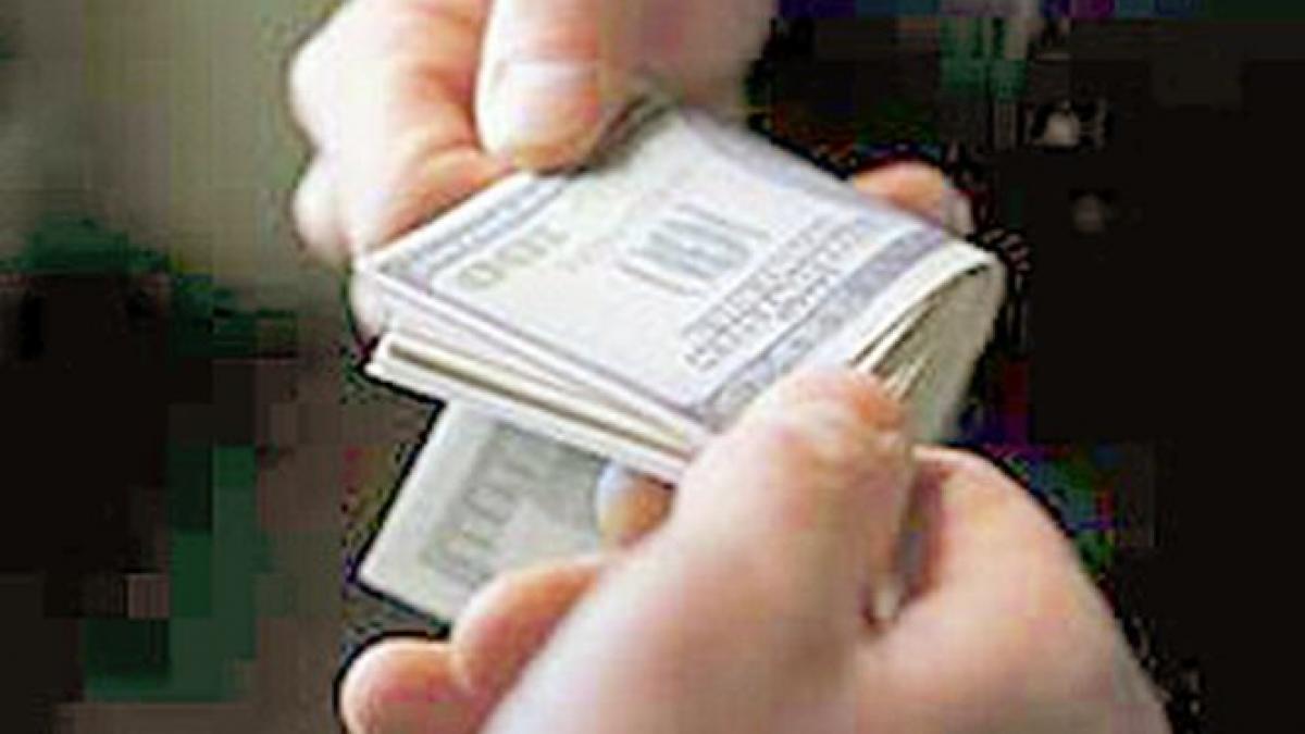 decanul facultatii de medicina generala de la umf iasi cercetat pentru luare de mita