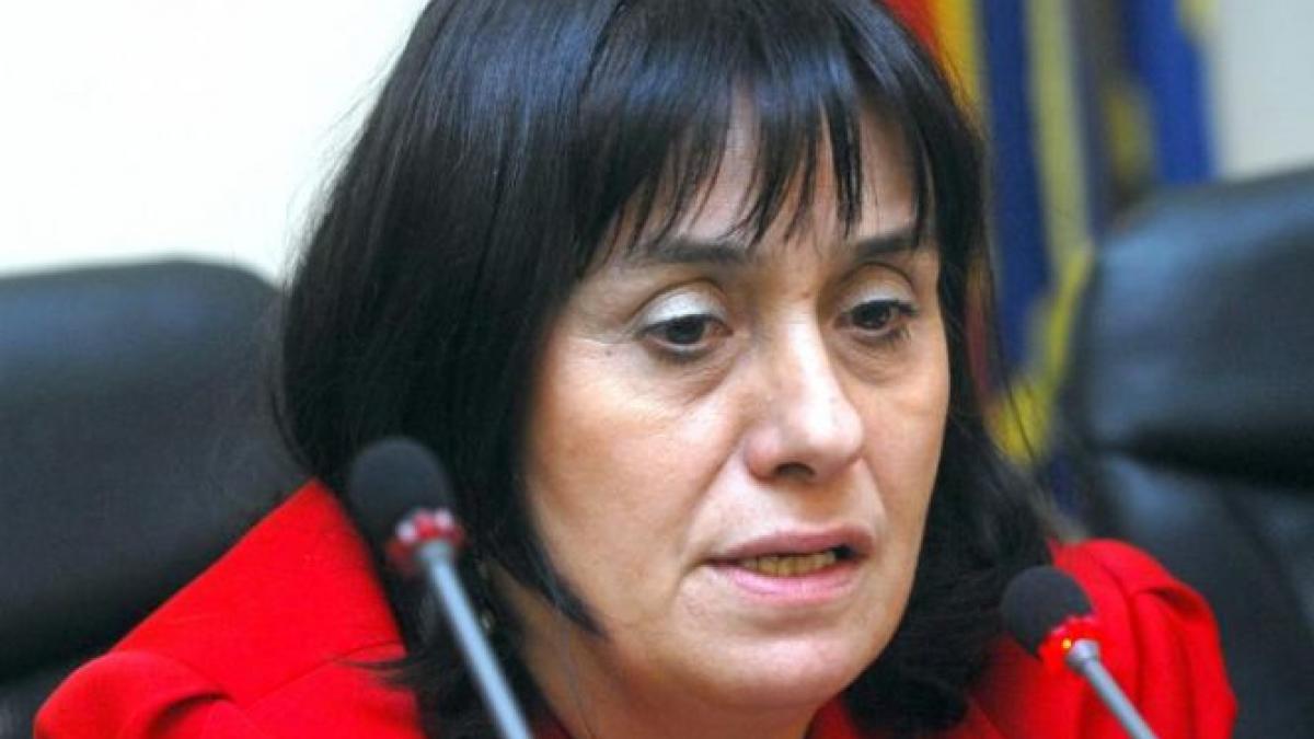 melania vergu fosta consiliera a ministrului educatiei condamnata la patru ani de inchisoare