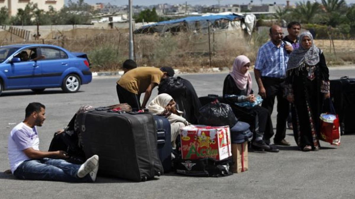 egiptul a redeschis temporar un punct de trecere a frontierei cu fasia gaza