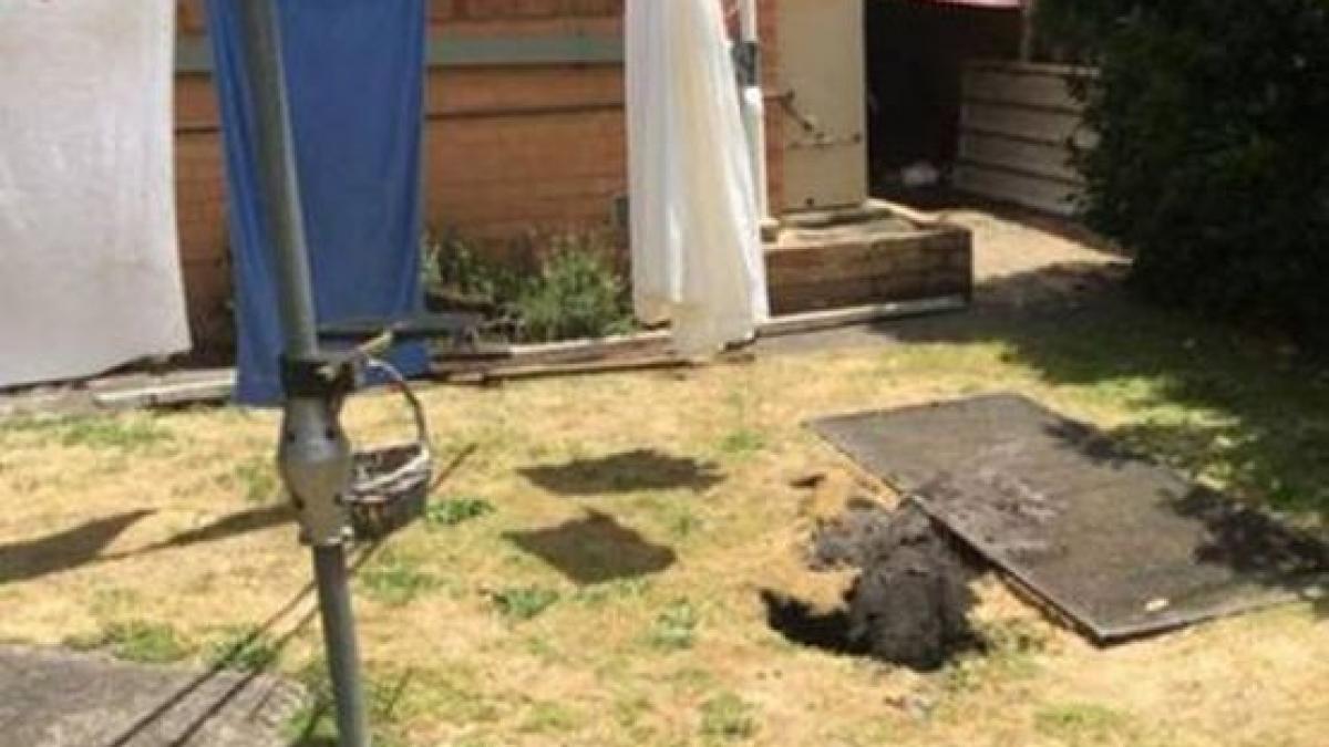 femeie inghitita de o groapa aparuta din senin in curtea casei sale in australia