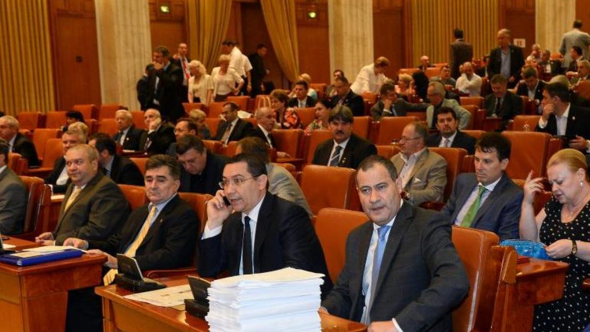 100 de minute ce sanse are o motiune de cenzura dupa decizia udmr