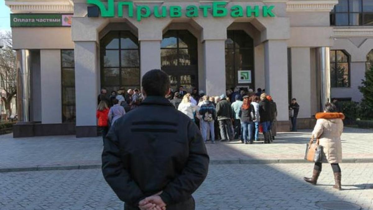 kievul a suspendat intreg sistemul bancar din regiunile separatiste