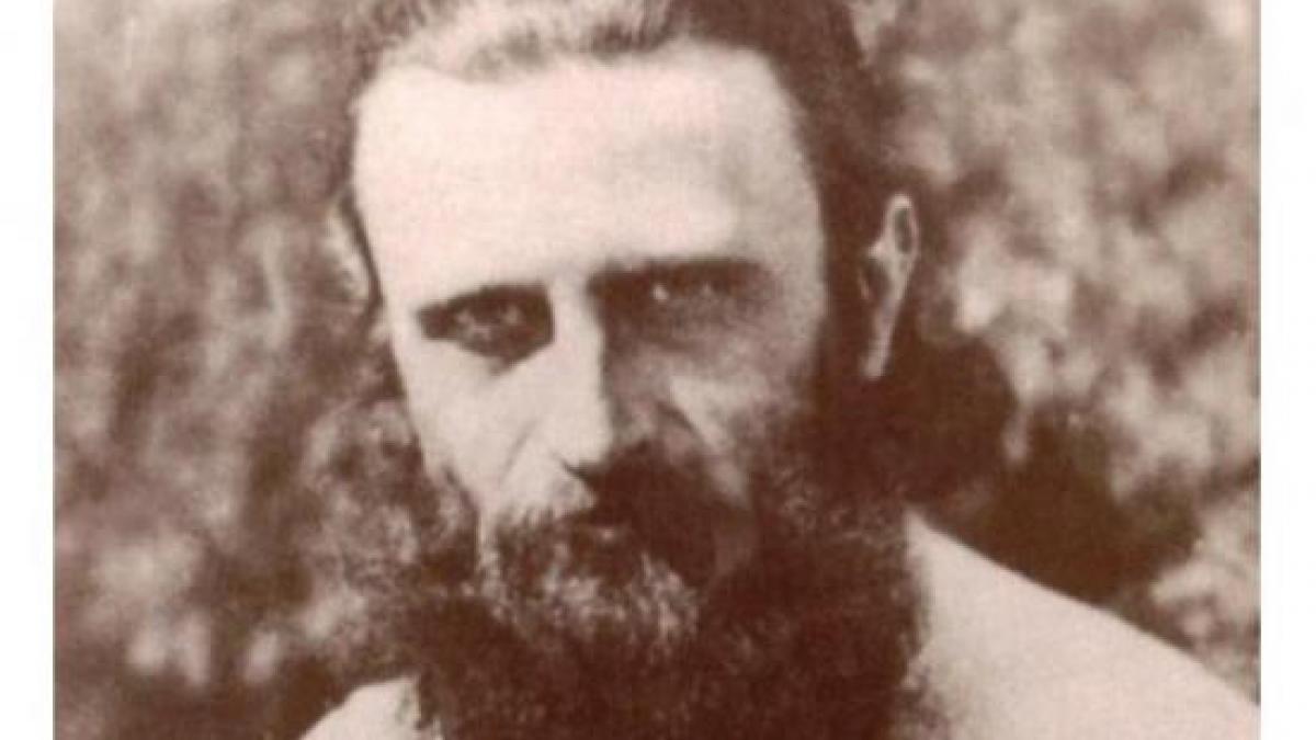 pelerinaj la mormantul parintelui arsenie boca peste 20 000 de credinciosi au participat