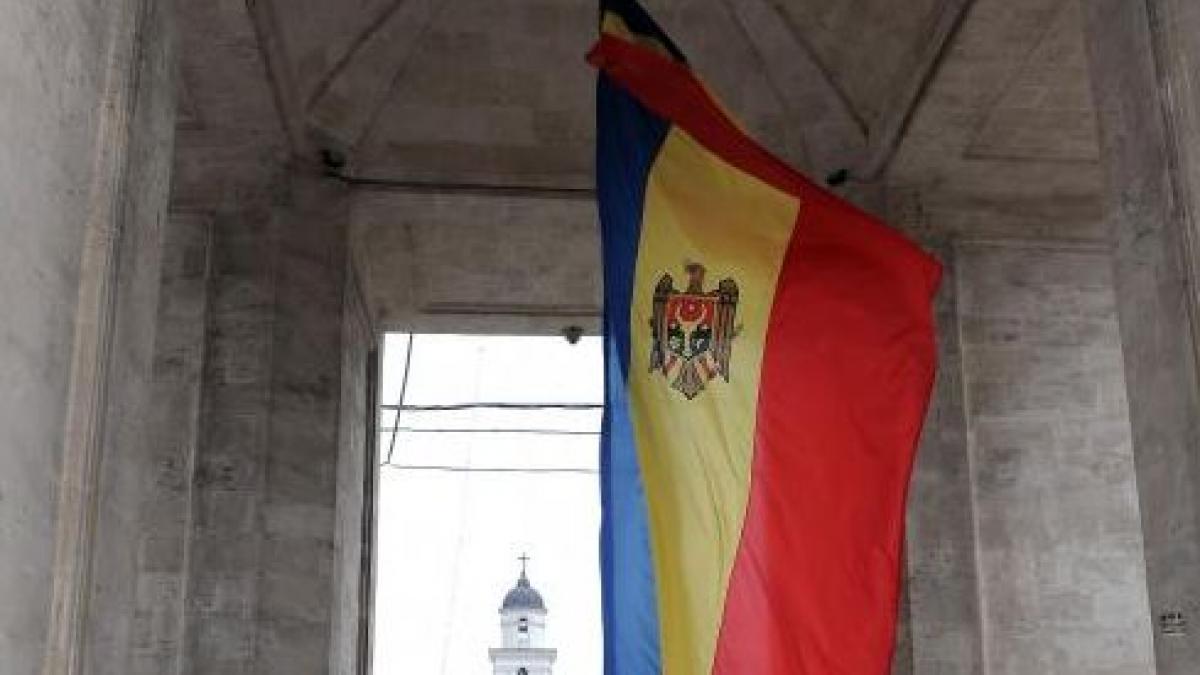 republica moldova intre uniunea europeana si vladimir putin