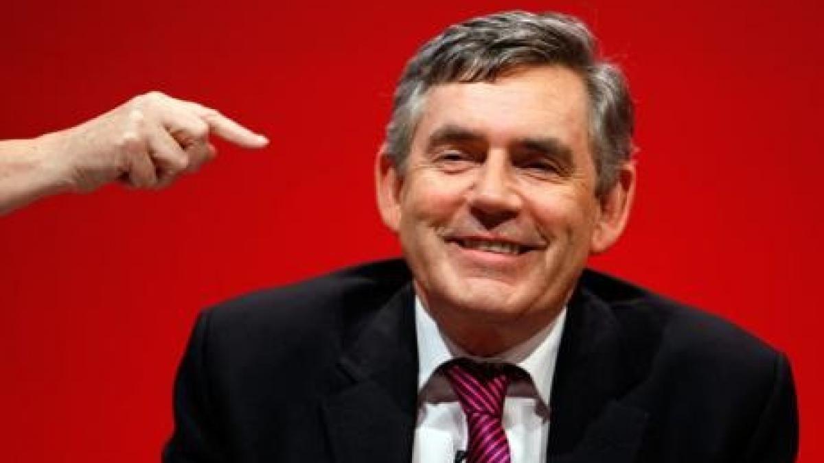 fostul premier britanic gordon brown se retrage din politica