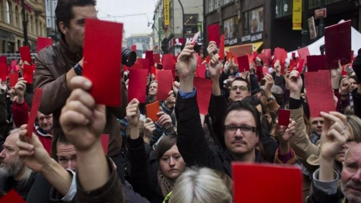 praga manifestantii i au cerut demisia presedintelui zeman