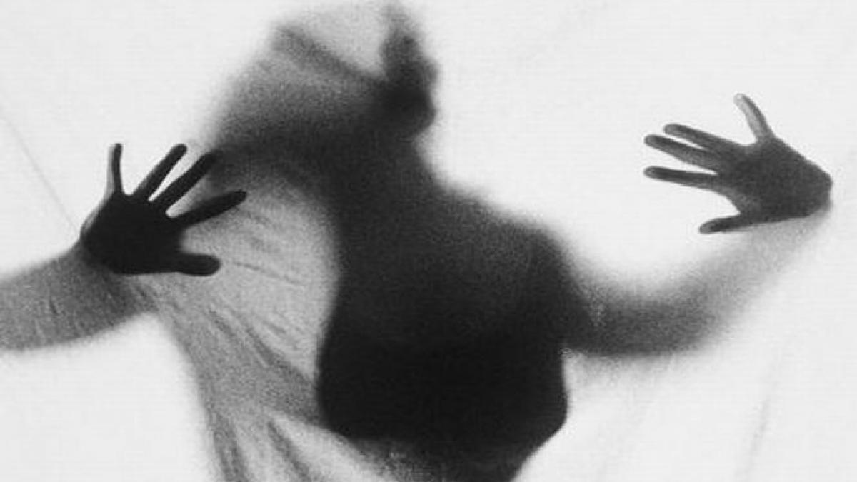 un indian si a tinut nevasta inchisa in baie timp de 3 ani