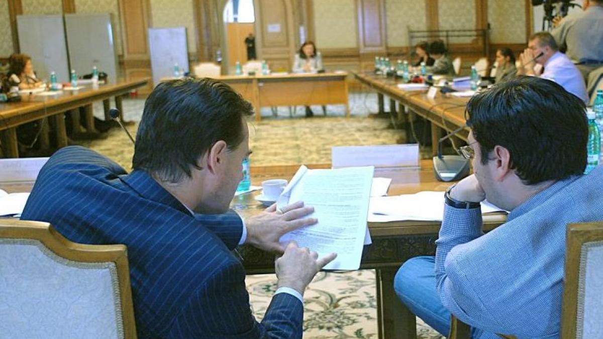 comisiile din parlament resping omul lui basescu la cna