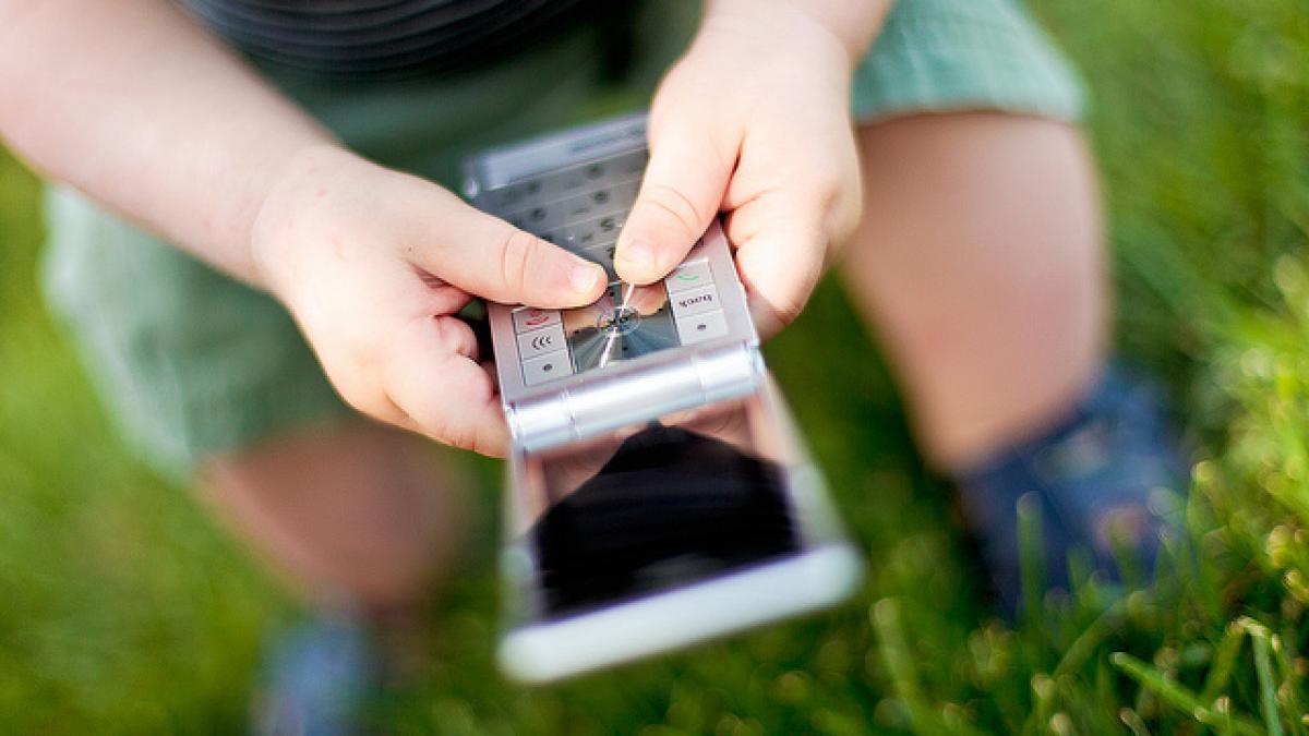 doi copii l au cautat pe mos craciun la 911