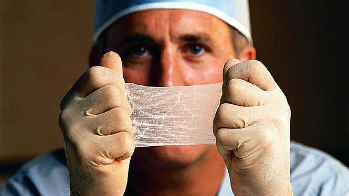 piele artificiala din strainatate pentru pilotul ranit in accidentul aviatic din sibiu