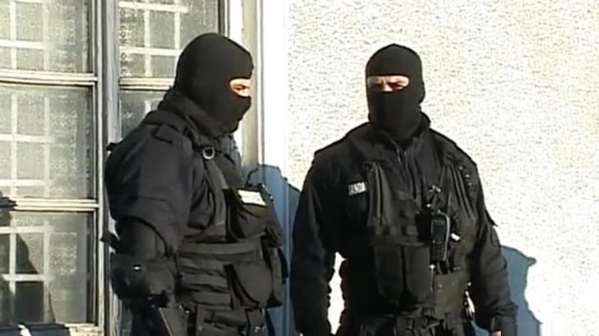 11 fosti directori si angajati media pro retinuti in dosarul de evaziune fiscala si spalare de bani