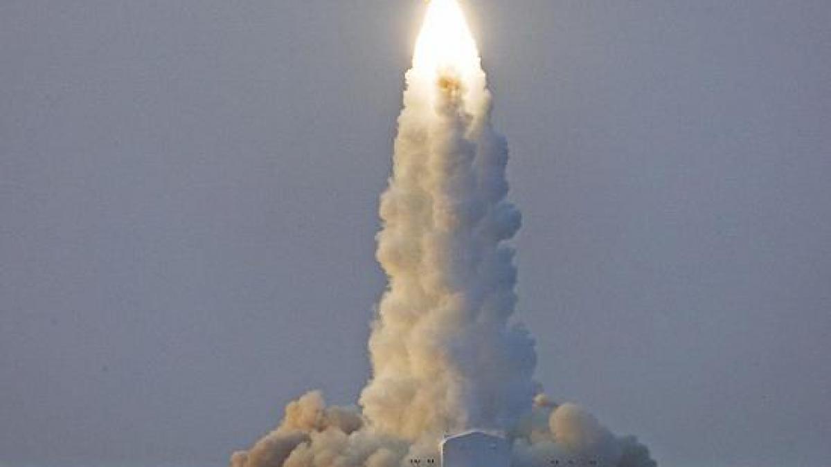 nasa a lansat cu succes capsula orion in cadrul unui prim zbor de testare