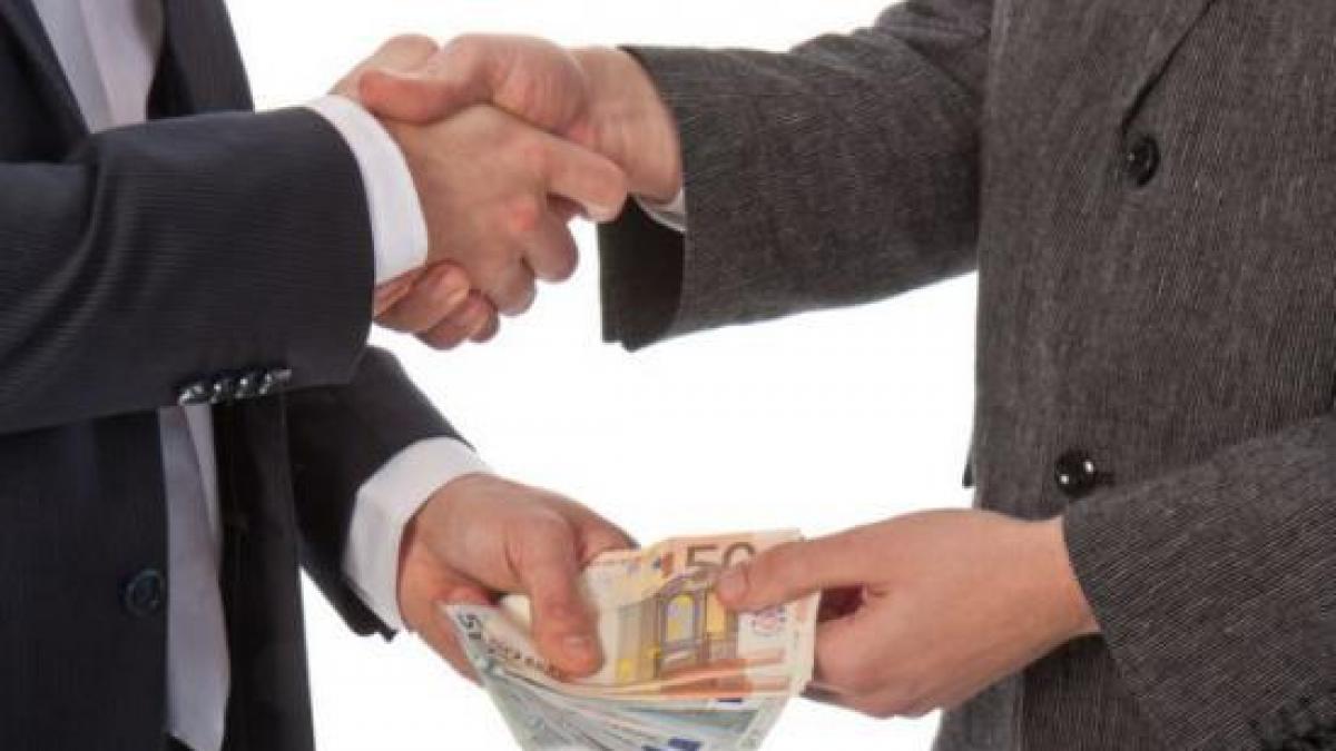 exploziv retrocedare de 100 000 000 de euro la secret