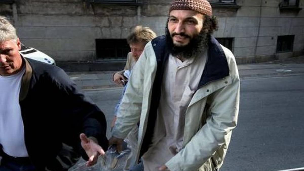 suntem teroristi si suntem mandri de asta postarea de pe facebook care i a adus 4 ani de inchisoare